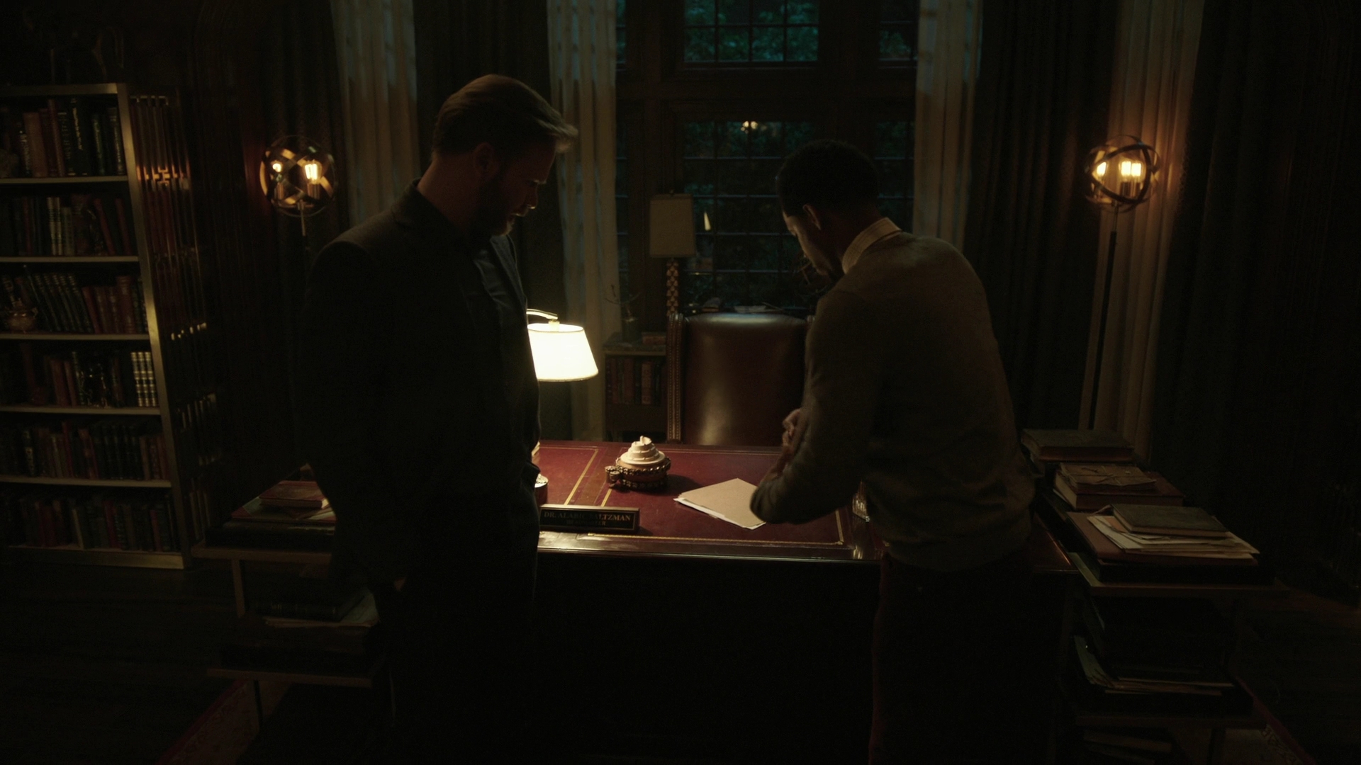 VampireDiariesWorld-dot-nl_Legacies3x09DoAllMalivoreMonstersProvideThisLevelOfEmotionalInsight2422.jpg