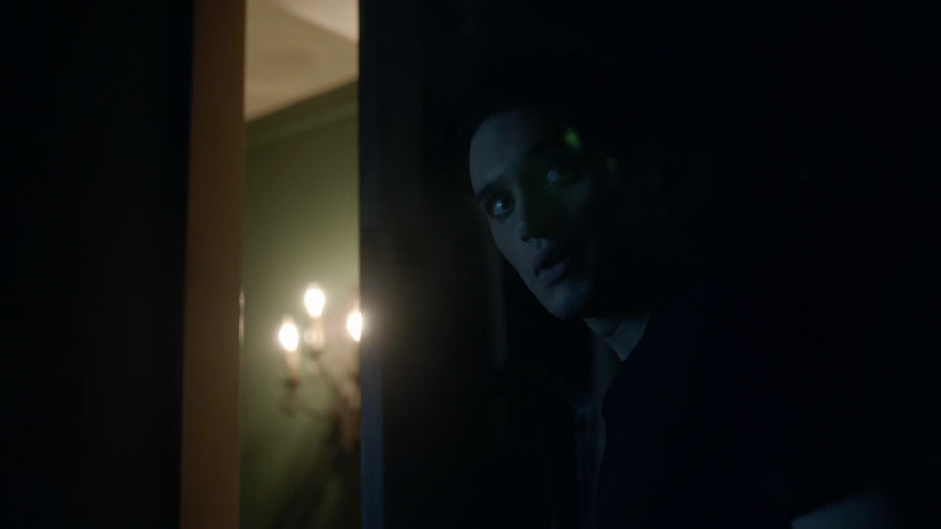 VampireDiariesWorld-dot-nl_Legacies3x12IWasMadeToLoveYou0024.jpg