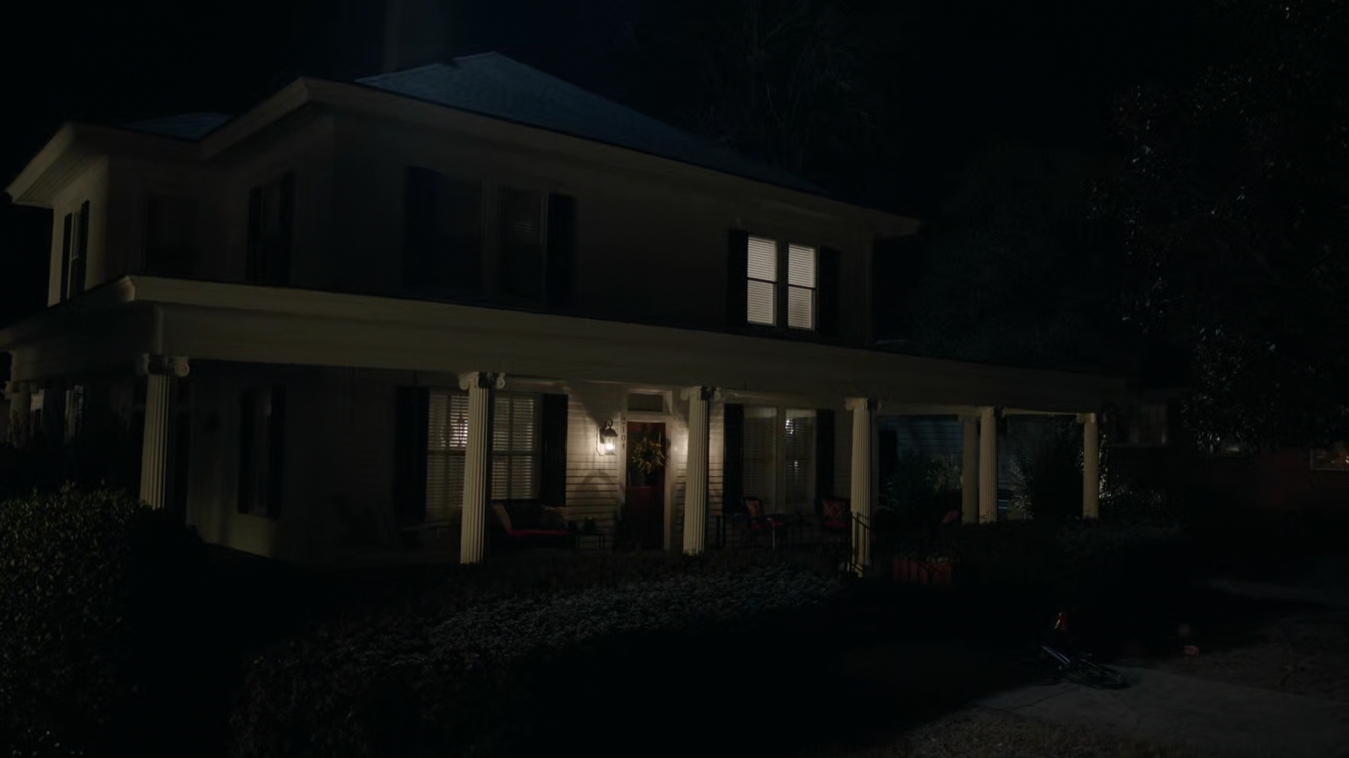 VampireDiariesWorld-dot-nl_Legacies3x12IWasMadeToLoveYou0102.jpg