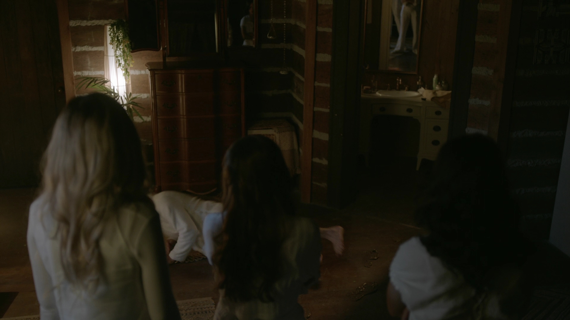 VampireDiariesWorld-dot-nl_Legacies3x16FatesABitchIsntIt0175.jpg