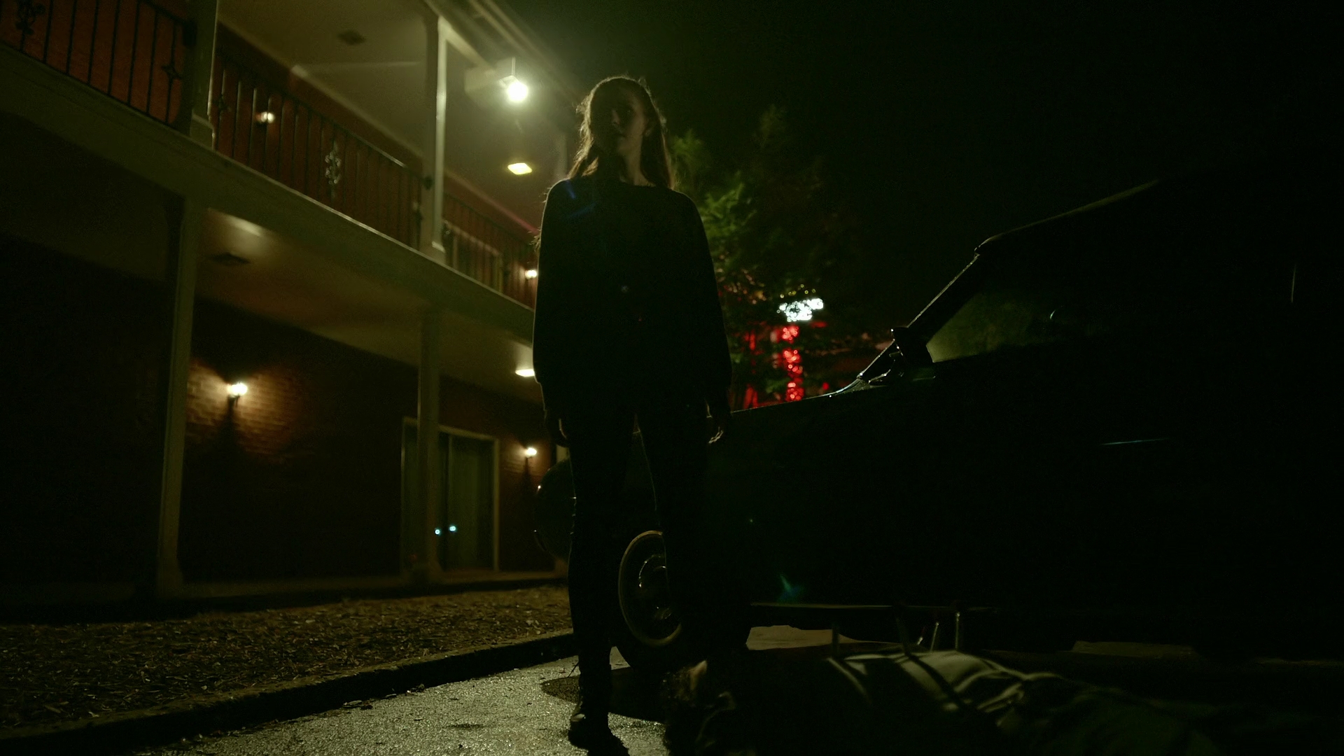 VampireDiariesWorld-dot-nl_Legacies3x16FatesABitchIsntIt1930.jpg
