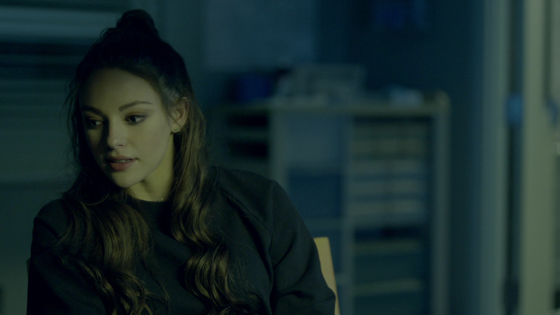 VampireDiariesWorld-dot-nl_Legacies3x16FatesABitchIsntIt1984.jpg