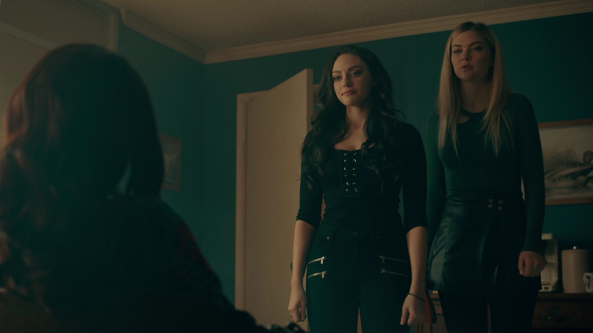 vampirediariesworld-dot-nl_Legacies4x12NotAllThoseWhoWanderAreLost0245.jpg vampirediariesworld-dot-nl_Legacies4x12NotAllThoseWhoWanderAreLost0245.jpg