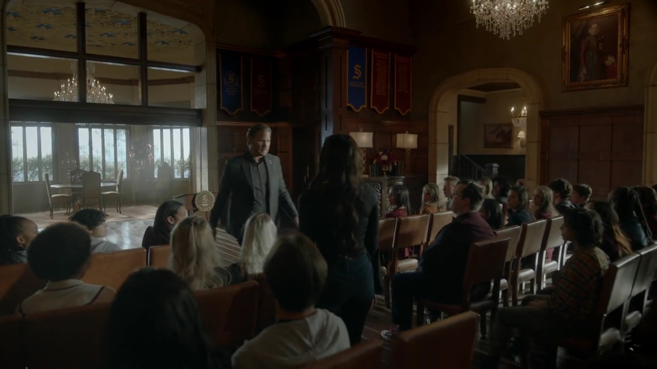 VampireDiariesWorld-dot-nl_Legacies4x20JustDontBeAStrangerOkay0212.jpg VampireDiariesWorld-dot-nl_Legacies4x20JustDontBeAStrangerOkay0212.jpg