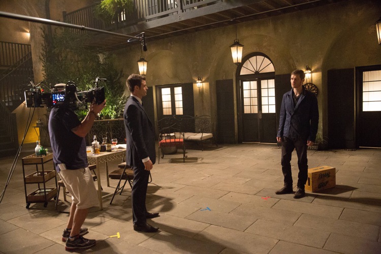 1x05-005.jpg