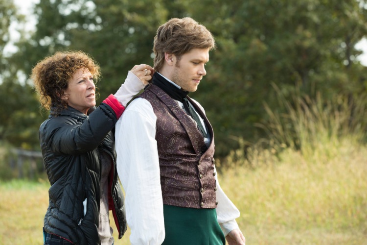 1x08-009.jpg