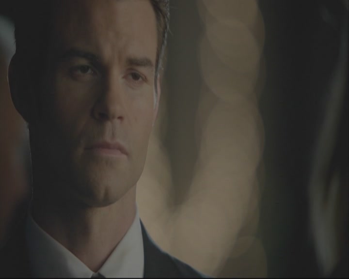 VampireDiariesWorld-dot-org_TheOriginals1x01AlwaysAndForever-deletedscene0158.jpg