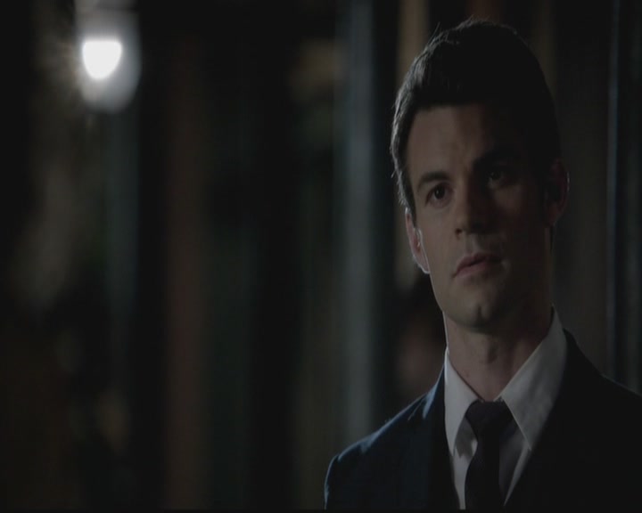 VampireDiariesWorld-dot-org_TheOriginals1x01AlwaysandForever0324.jpg