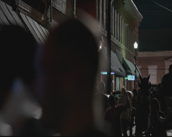 VampireDiariesWorld-dot-org_TheOriginals1x02HouseOfTheRisingSun0006.jpg