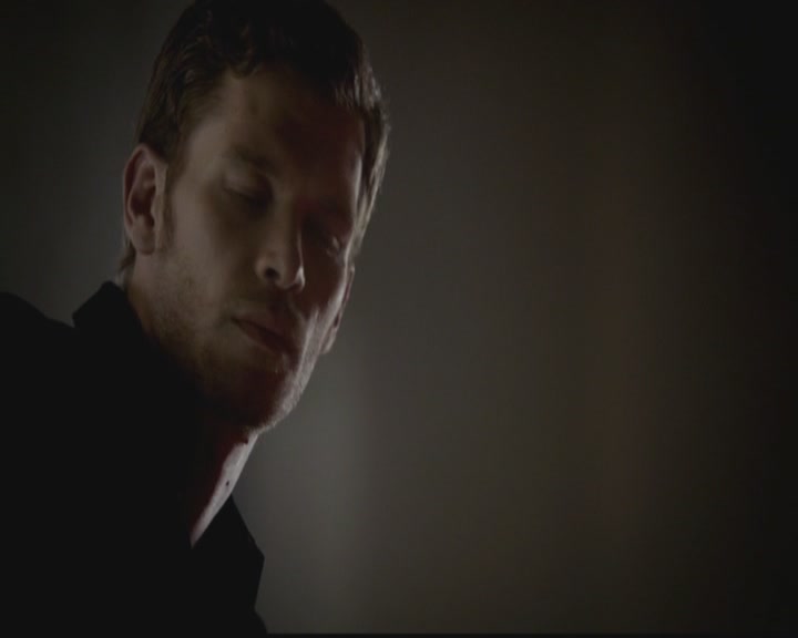 VampireDiariesWorld-dot-org_TheOriginals1x02HouseOfTheRisingSun0090.jpg