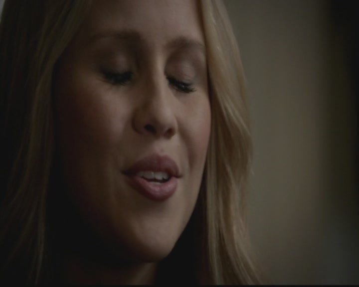 VampireDiariesWorld-dot-org_TheOriginals1x02HouseOfTheRisingSun0207.jpg