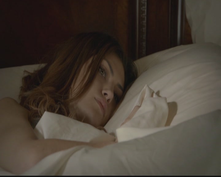 VampireDiariesWorld-dot-org_TheOriginals1x02HouseOfTheRisingSun2022.jpg VampireDiariesWorld-dot-org_TheOriginals1x02HouseOfTheRisingSun2022.jpg