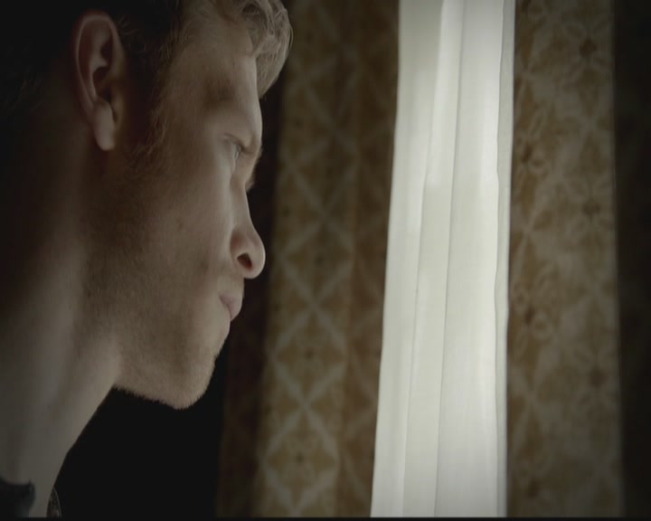 VampireDiariesWorld-dot-org_TheOriginals1x02HouseOfTheRisingSun2039.jpg