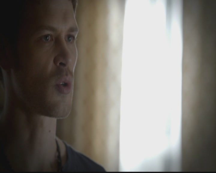 VampireDiariesWorld-dot-org_TheOriginals1x02HouseOfTheRisingSun2128.jpg