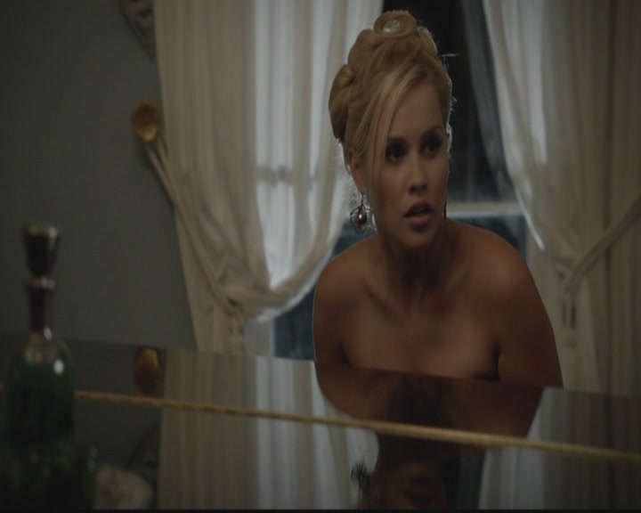 VampireDiariesWorld-dot-org_TheOriginals1x03TangledUpInBlue1994.jpg VampireDiariesWorld-dot-org_TheOriginals1x03TangledUpInBlue1994.jpg