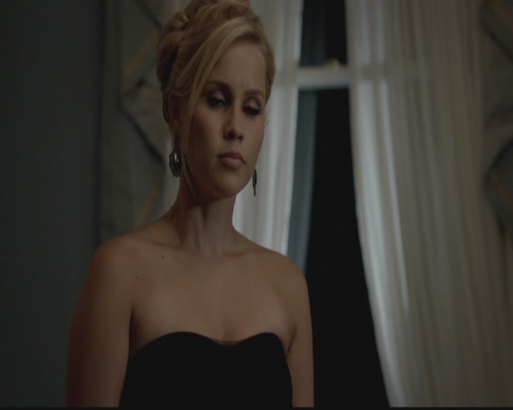 VampireDiariesWorld-dot-org_TheOriginals1x03TangledUpInBlue2000.jpg VampireDiariesWorld-dot-org_TheOriginals1x03TangledUpInBlue2000.jpg