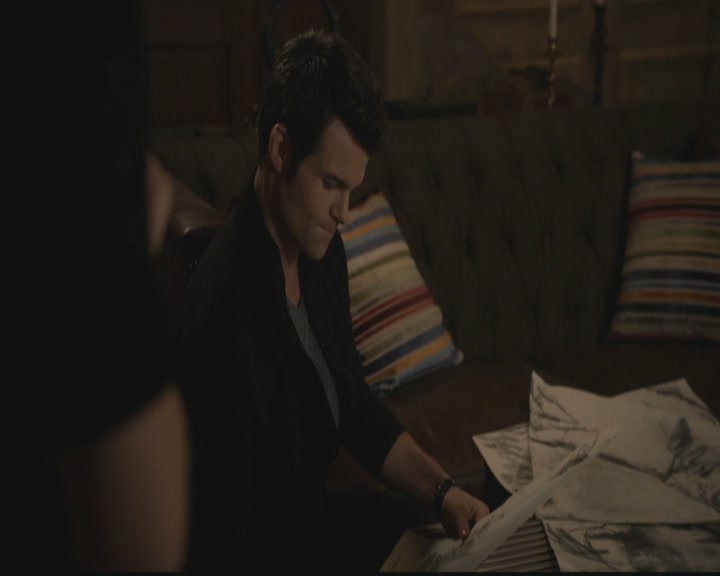 VampireDiariesWorld-dot-org_TheOriginals1x10TheCasketGirls4570.jpg