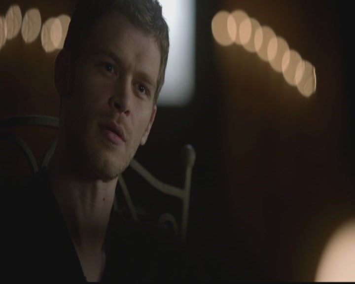 VampireDiariesWorld-dot-org_TheOriginals1x11ApresMoileDeluge2136.jpg