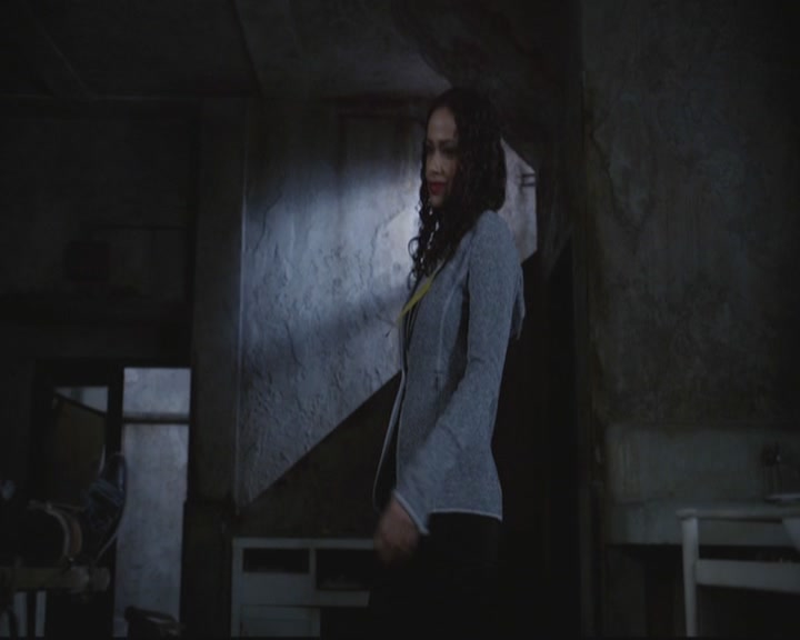 VampireDiariesWorld-dot-org_TheOriginals1x4LongWayBackFromHell0162.jpg