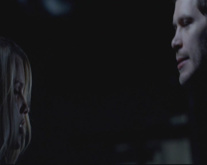 VampireDiariesWorld-dot-org_TheOriginals1x4LongWayBackFromHell2211.jpg