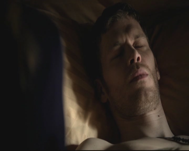 VampireDiariesWorld-dot-org_TheOriginals1x15LeGrandGuignol0327.jpg