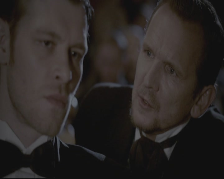 VampireDiariesWorld-dot-org_TheOriginals1x15LeGrandGuignol1704.jpg
