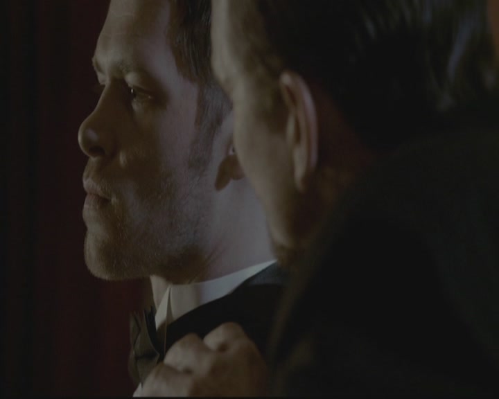 VampireDiariesWorld-dot-org_TheOriginals1x15LeGrandGuignol1720.jpg