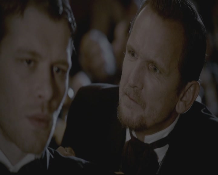 VampireDiariesWorld-dot-org_TheOriginals1x15LeGrandGuignol1779.jpg