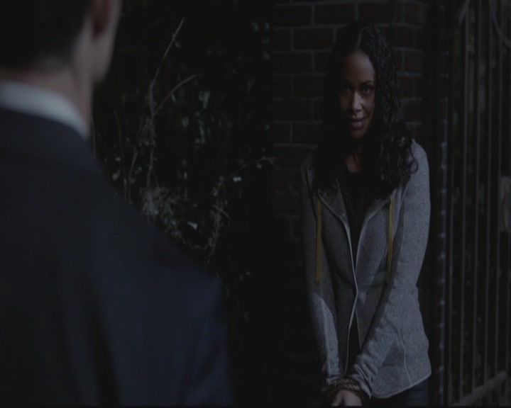 VampireDiariesWorld-dot-org_TheOriginals1x15LeGrandGuignol1960.jpg
