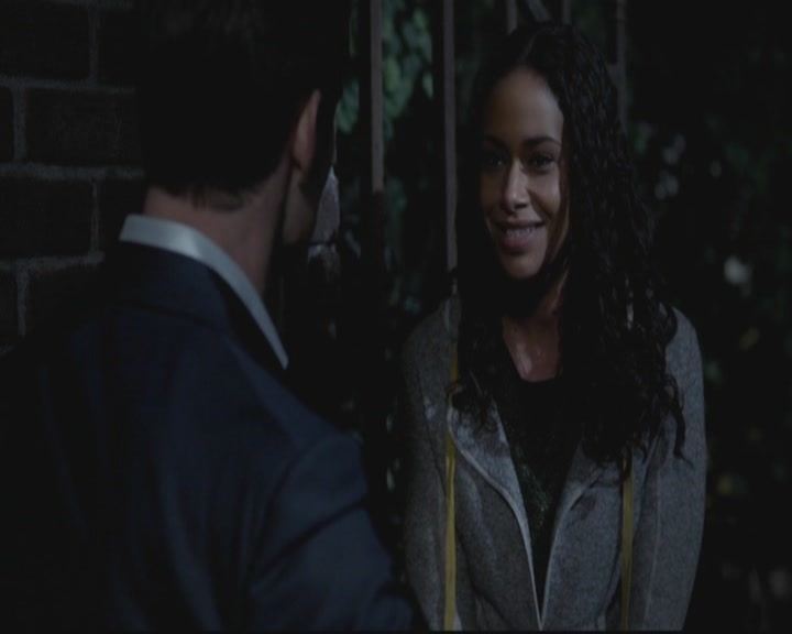 VampireDiariesWorld-dot-org_TheOriginals1x15LeGrandGuignol2030.jpg
