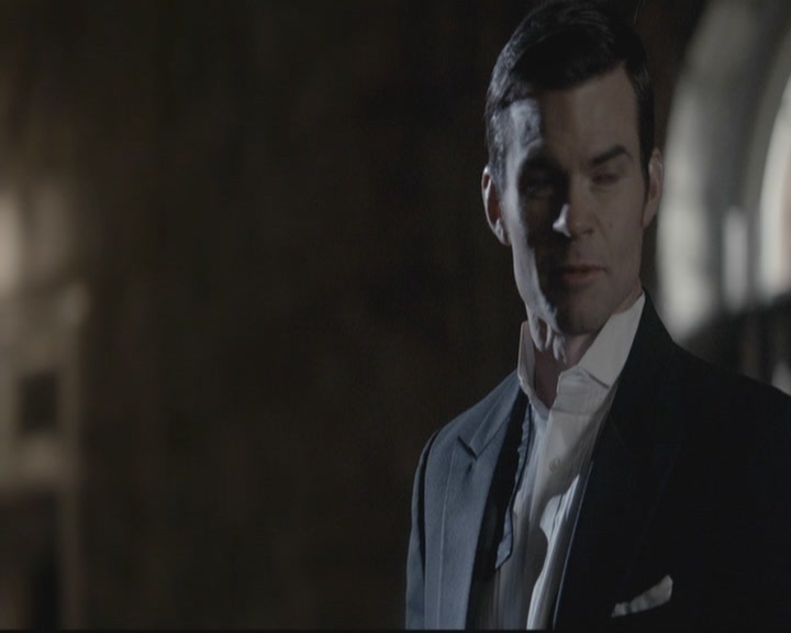 VampireDiariesWorld-dot-org_TheOriginals1x15LeGrandGuignol2246.jpg