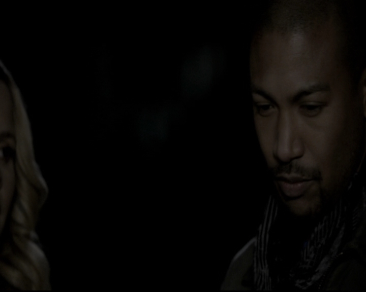 VampireDiariesWorld-dot-org_TheOriginals1x16FarewellToStoryville2089.jpg