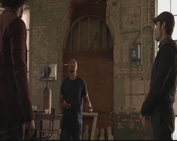 VampireDiariesWorld-dot-org_TheOriginals1x18TheBigUneasy0800.jpg