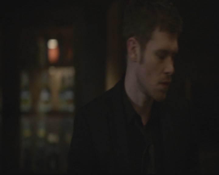 VampireDiariesWorld-dot-org_TheOriginals1x18TheBigUneasy2117.jpg VampireDiariesWorld-dot-org_TheOriginals1x18TheBigUneasy2117.jpg