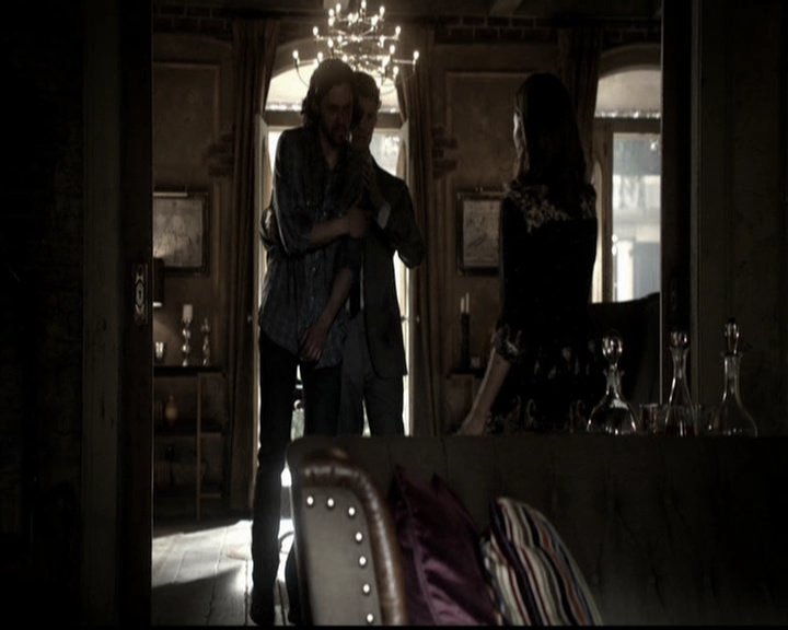 VampireDiariesWorld-dot-org_TheOriginals1x21TheBattleOfNewOrleans0958.jpg