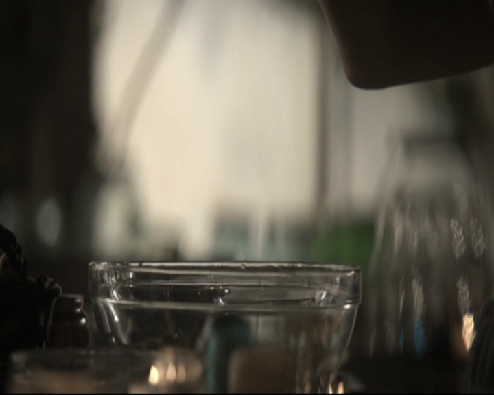 VampireDiariesWorld-dot-nl_TheOriginals-2x03EveryMothersSon0021.jpg