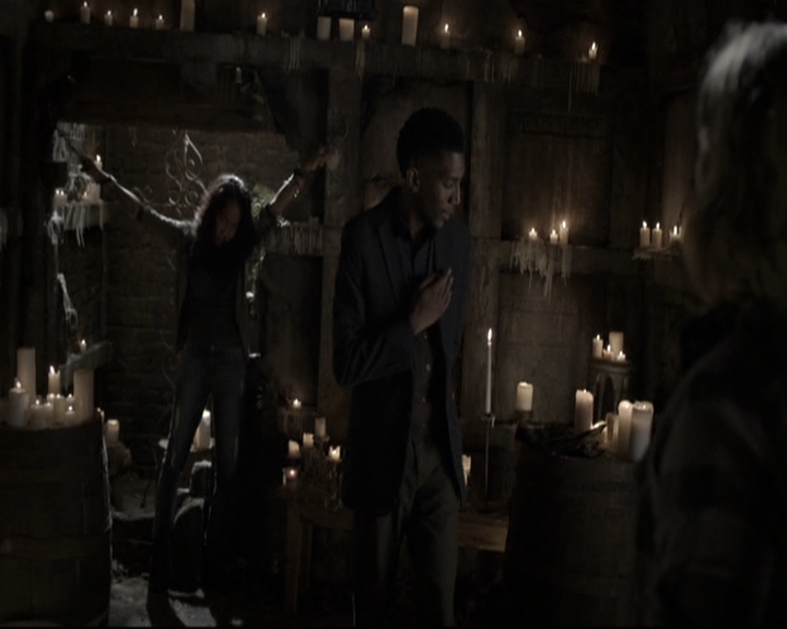 VampireDiariesWorld-dot-nl_TheOriginals-2x03EveryMothersSon0877.jpg