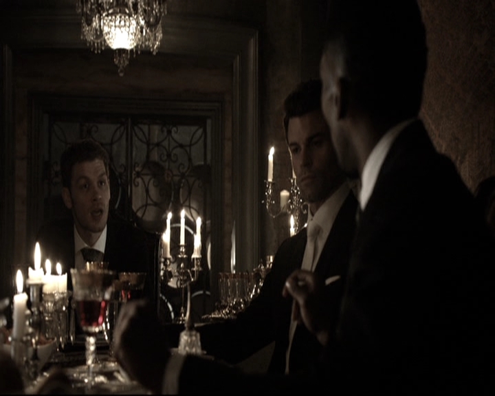 VampireDiariesWorld-dot-nl_TheOriginals-2x03EveryMothersSon1316.jpg