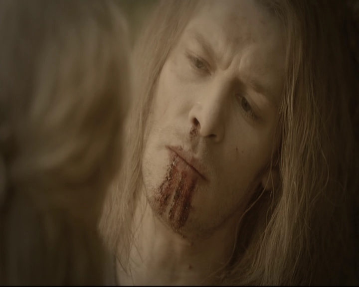 VampireDiariesWorld-dot-nl_TheOriginals-2x03EveryMothersSon1602.jpg