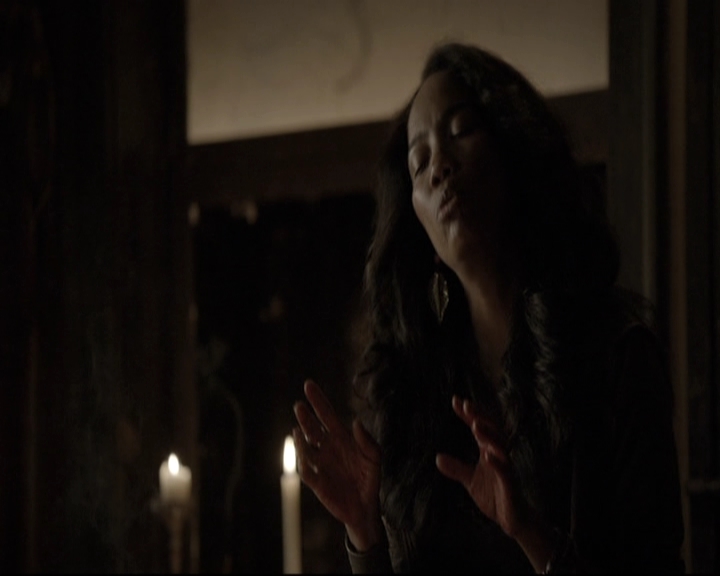 VampireDiariesWorld-dot-nl_TheOriginals-2x03EveryMothersSon1679.jpg