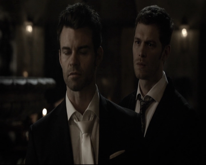 VampireDiariesWorld-dot-nl_TheOriginals-2x03EveryMothersSon2020.jpg VampireDiariesWorld-dot-nl_TheOriginals-2x03EveryMothersSon2020.jpg