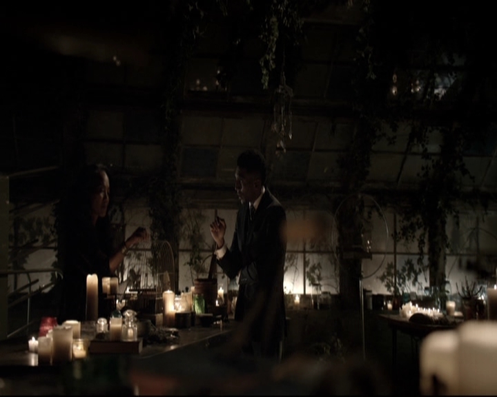 VampireDiariesWorld-dot-nl_TheOriginals-2x03EveryMothersSon2220.jpg