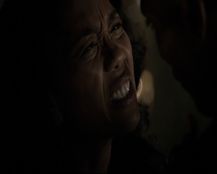 VampireDiariesWorld-dot-nl_TheOriginals-2x03EveryMothersSon2259.jpg