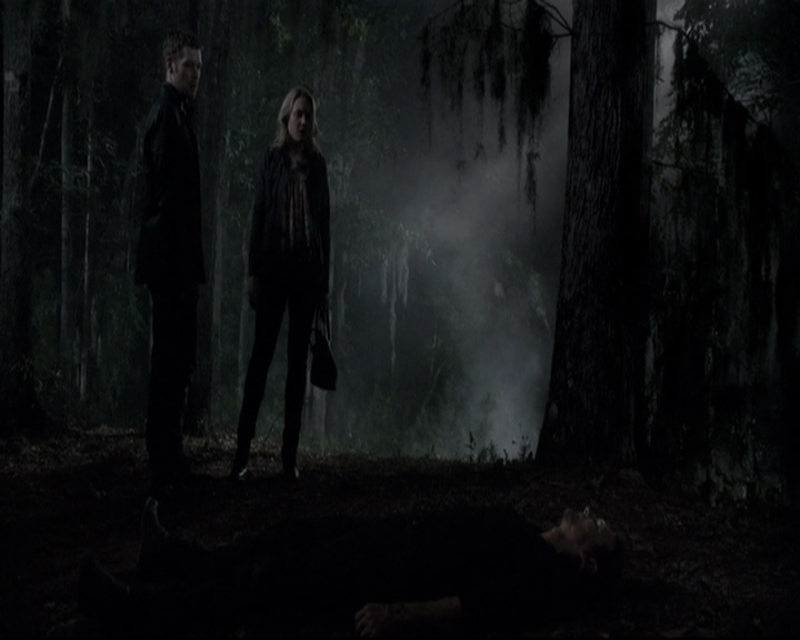 VampireDiariesWorld-dot-nl_TheOriginals-2x04LiveAndLetDie2010.jpg VampireDiariesWorld-dot-nl_TheOriginals-2x04LiveAndLetDie2010.jpg
