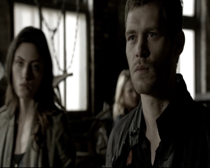 VampireDiariesWorld-dot-nl_TheOriginals-2x05RedDoor1889.jpg