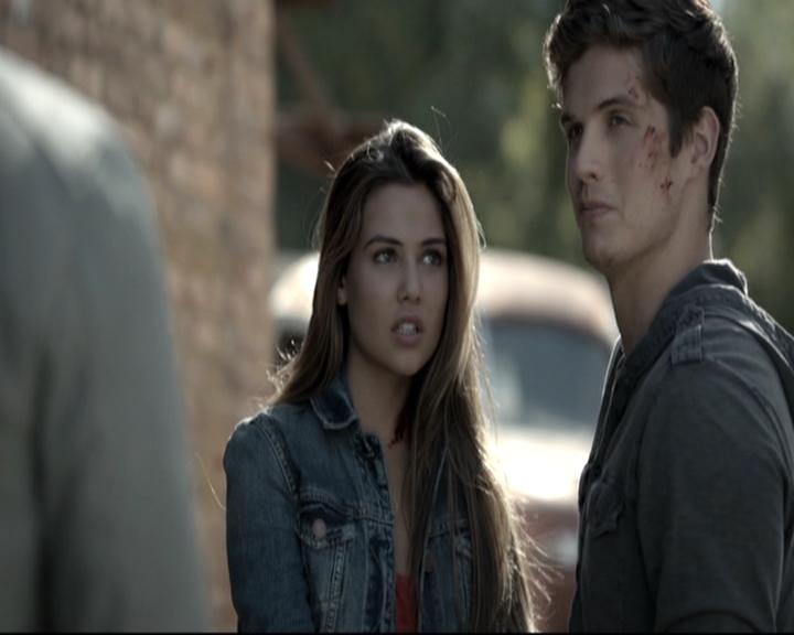 VampireDiariesWorld-dot-nl_TheOriginals-2x05RedDoor1935.jpg