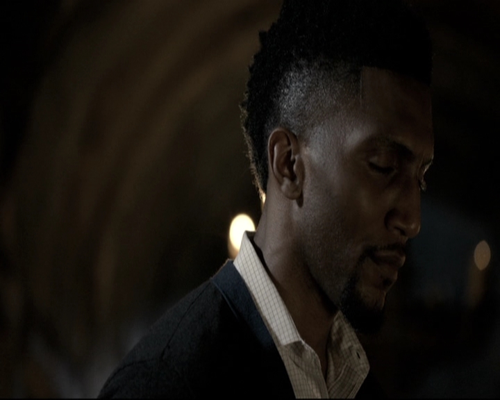 VampireDiariesWorld-dot-nl_TheOriginals-2x05RedDoor2190.jpg