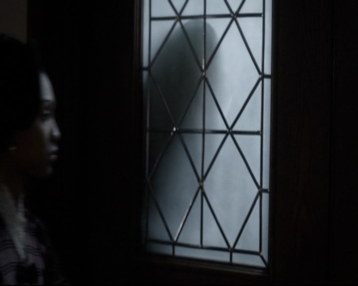 VampireDiariesWorld_dot_nl-TheOriginals_2x09TheMapOfMoments0021.jpg VampireDiariesWorld_dot_nl-TheOriginals_2x09TheMapOfMoments0021.jpg