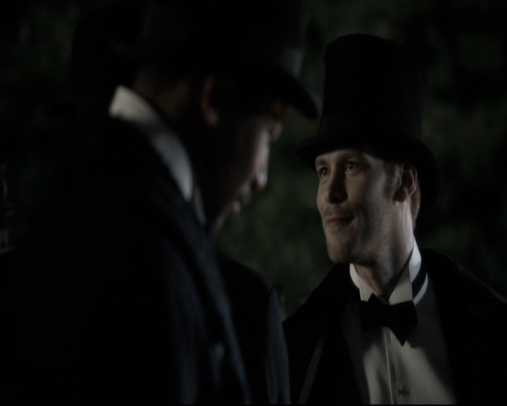 VampireDiariesWorld_dot_nl-TheOriginals_2x09TheMapOfMoments0136.jpg VampireDiariesWorld_dot_nl-TheOriginals_2x09TheMapOfMoments0136.jpg