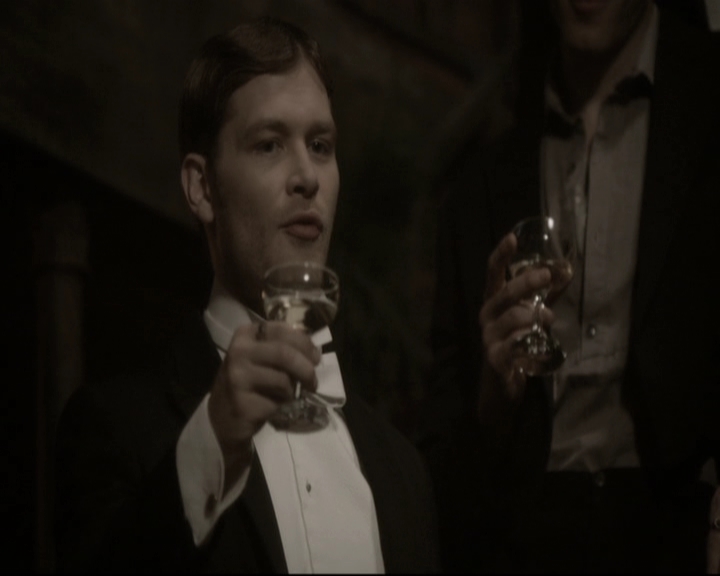 VampireDiariesWorld_dot_nl-TheOriginals_2x09TheMapOfMoments1964.jpg VampireDiariesWorld_dot_nl-TheOriginals_2x09TheMapOfMoments1964.jpg